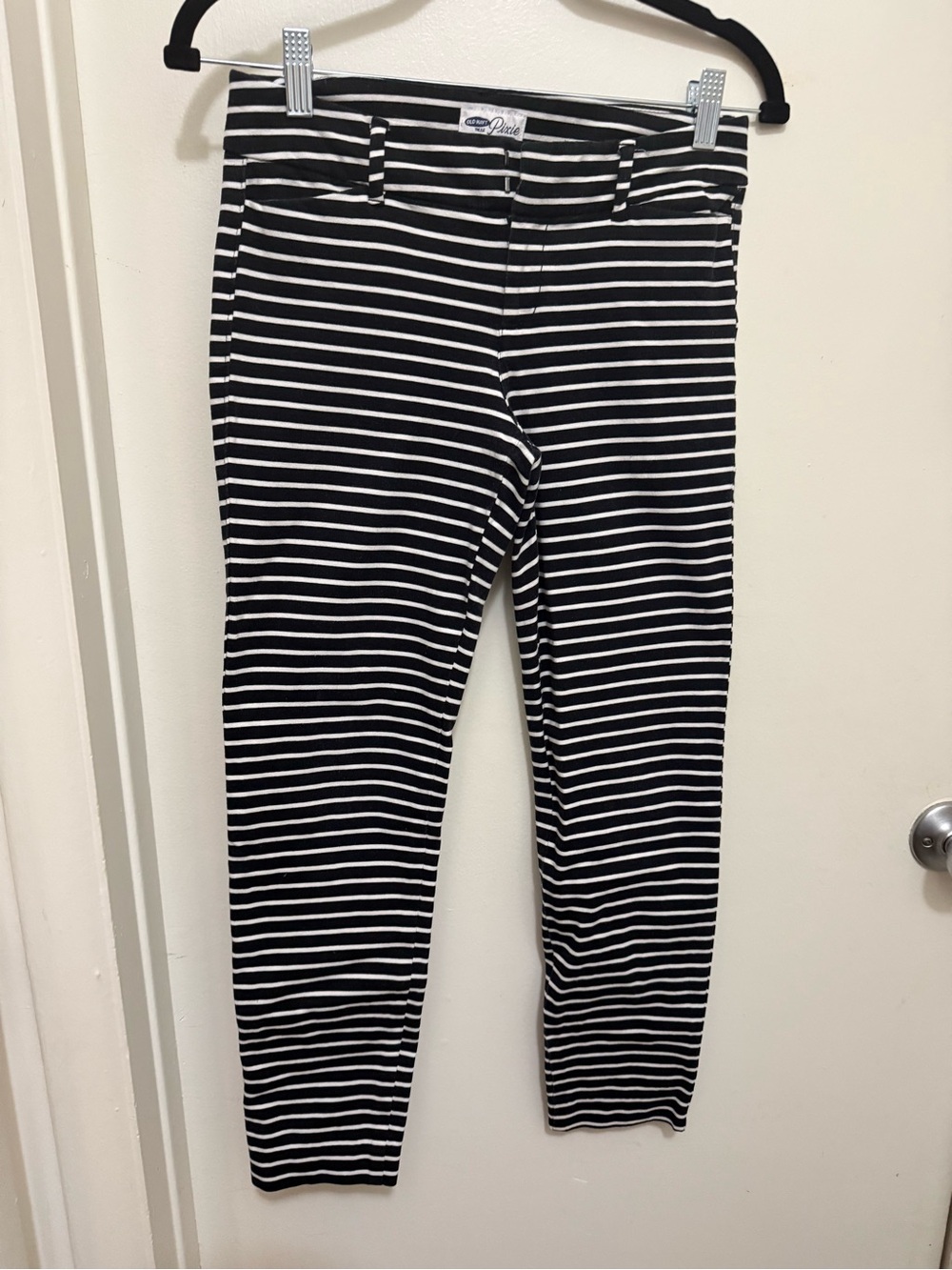 Old Navy Pixie Black and White Striped Skinny Pants